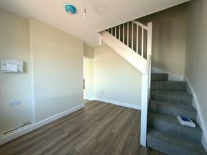 Entrance Hallway- click for photo gallery